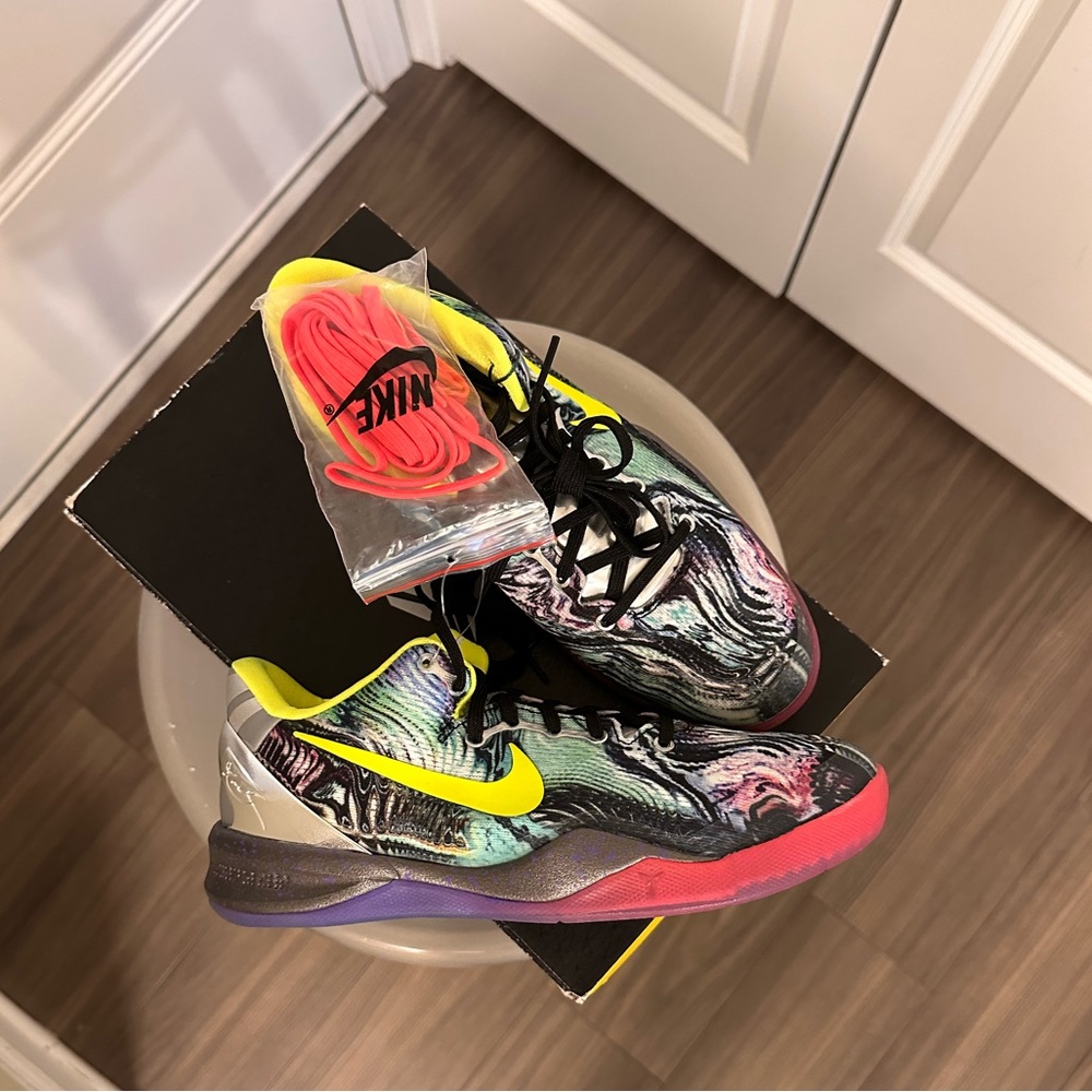 Nike Kobe 8
Prelude Reflection (GS)